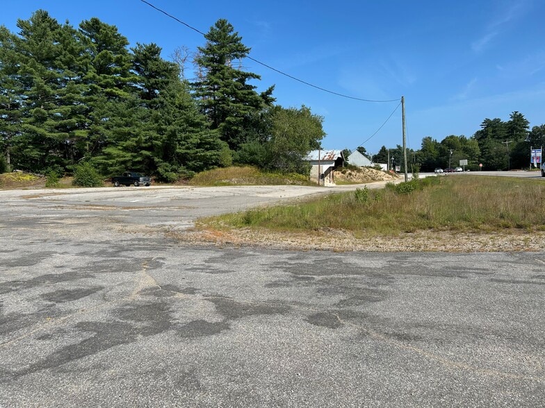 More Photos Of 75 NH-27, Raymond General Retail For Sale