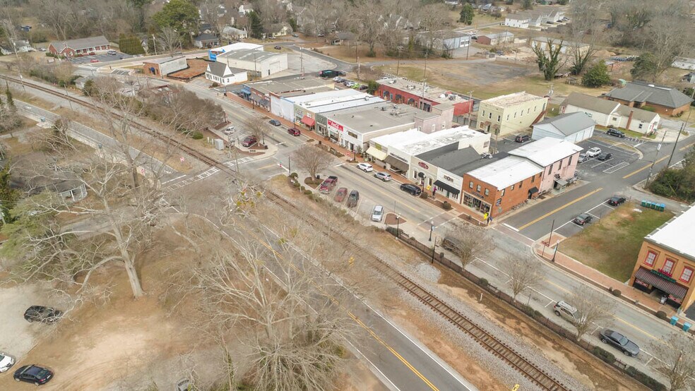 More Photos Of 38 E Main St, Hampton Medical For Lease