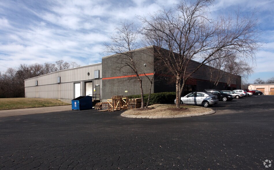 Primary Photo Of 1201 Antioch Pike, Nashville Service For Lease