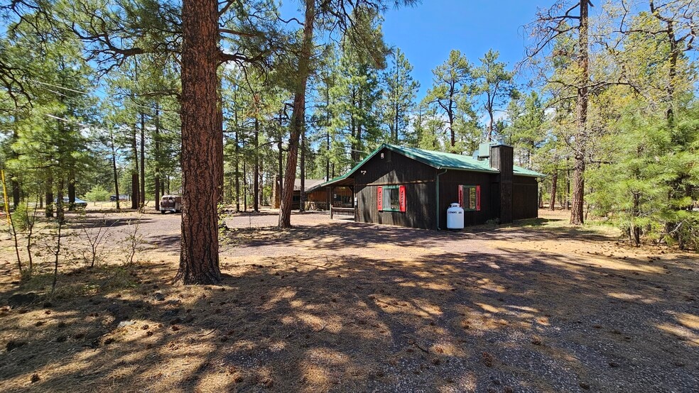More Photos Of 182 White Mountain blvd, Lakeside General Retail For Sale