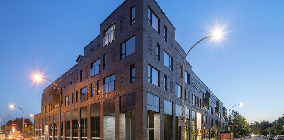 Primary Photo Of 495 Av Beaumont, Montréal Apartments For Lease