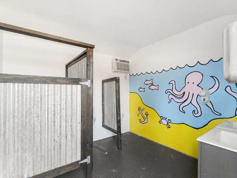 More Photos Of 202 W Germany St, Lone Star Lodge Meeting Hall For Sale