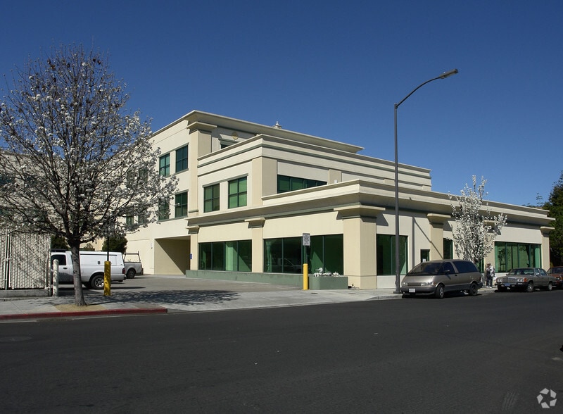 More Photos Of 1991 Broadway St, Redwood City Office For Lease