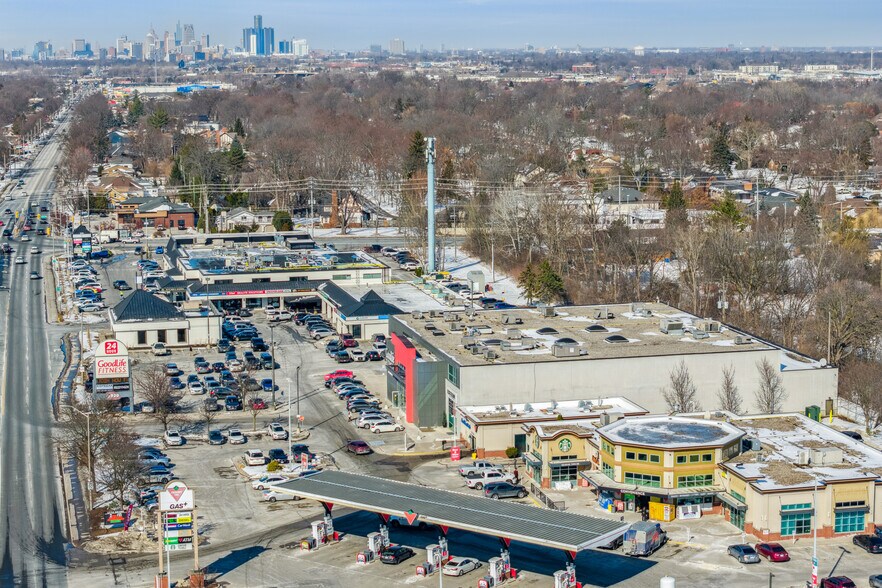 More Photos Of 3920 Dougall Ave, Windsor Storefront For Sale