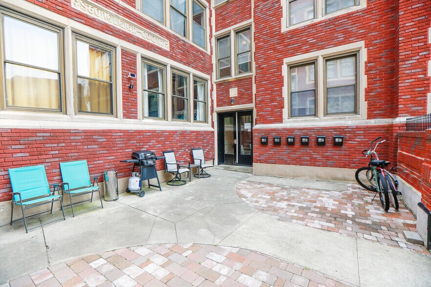 More Photos Of 1000 Gates Ave, Norfolk Apartments For Sale