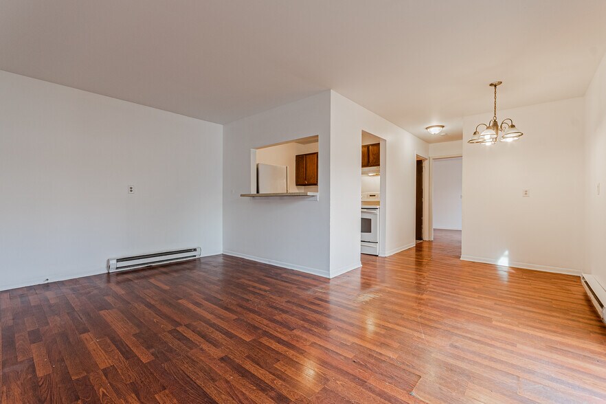 More Photos Of 604-620 E Grant Hwy, Marengo Apartments For Sale