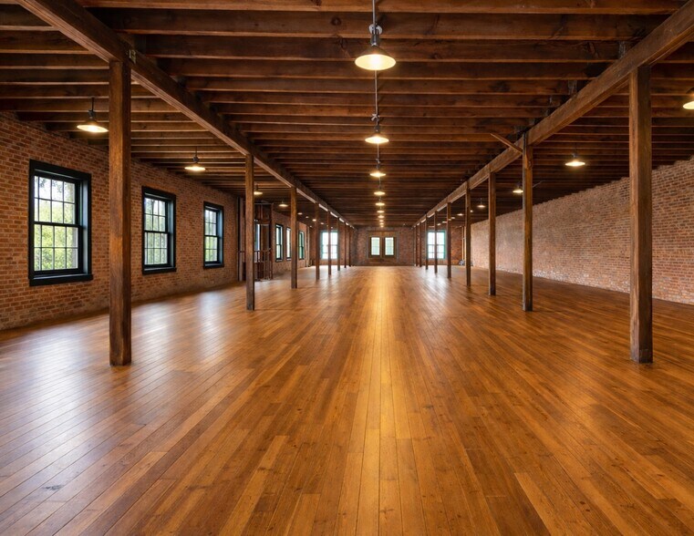 More Photos Of 114 N Houston Ave, Denison Office For Sale