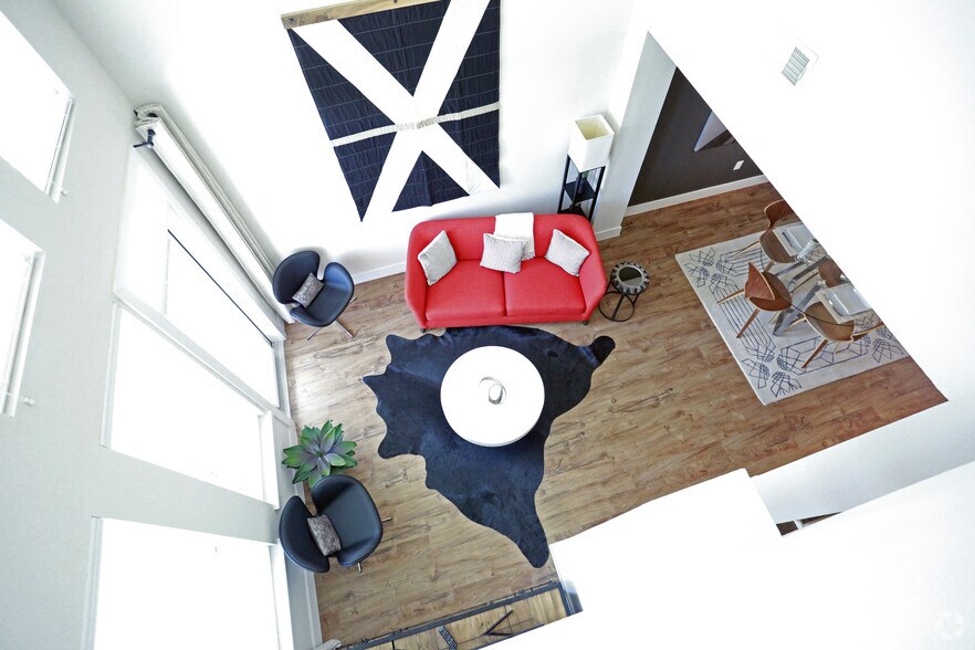 More Photos Of 423 Blue Star, San Antonio Apartments For Lease