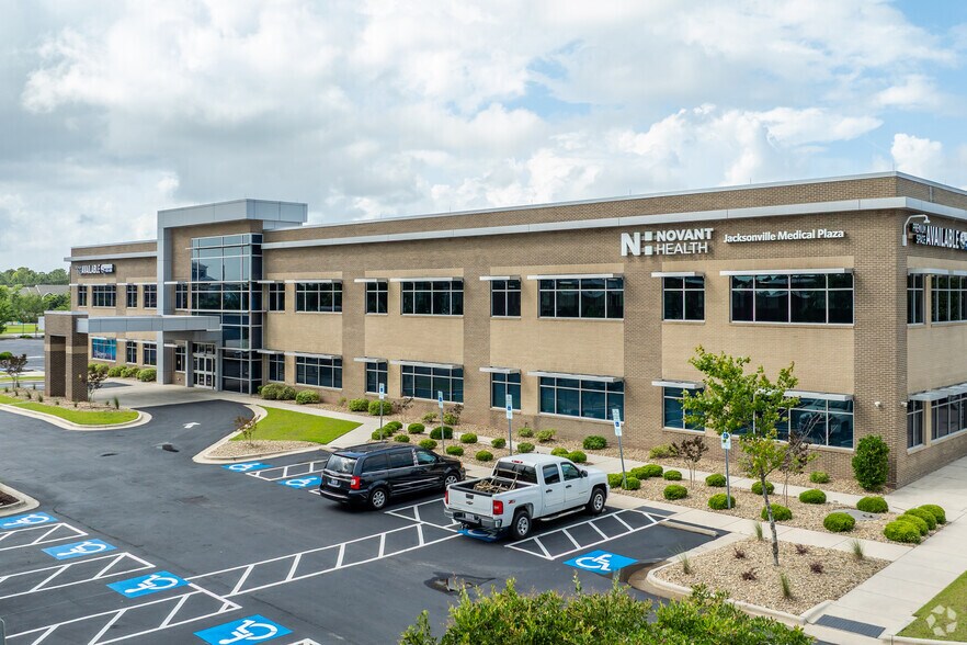 More Photos Of 2000 Brabham Ave, Jacksonville Medical For Lease