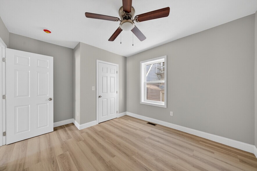 More Photos Of 165 Grant St, Fall River Apartments For Sale
