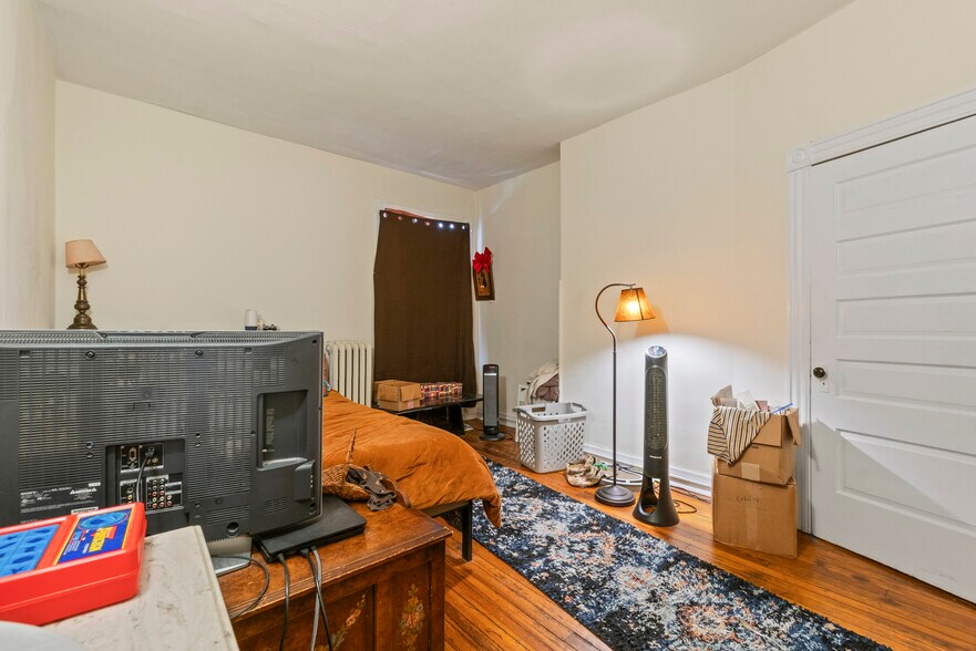 More Photos Of , Baltimore Multifamily For Sale