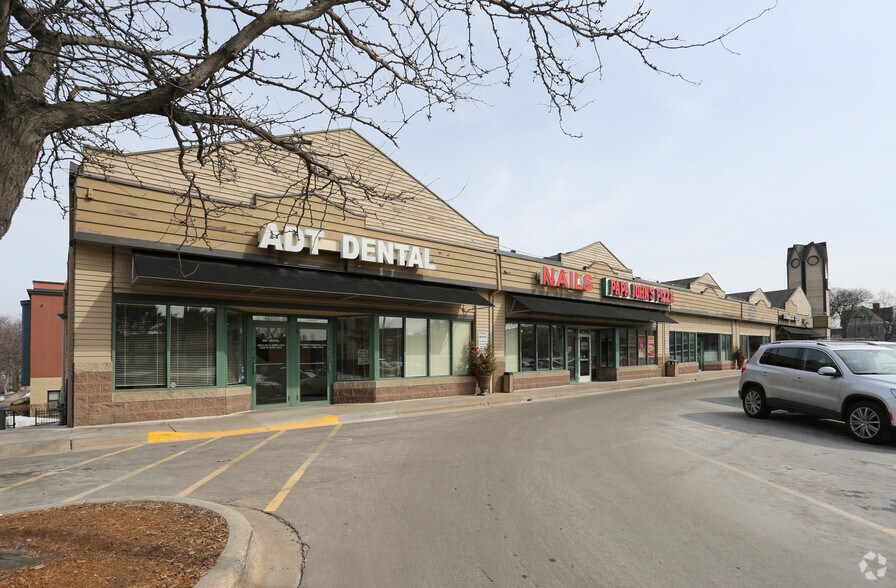 More Photos Of 2212-2232 Hennepin Ave, Minneapolis Unknown For Lease