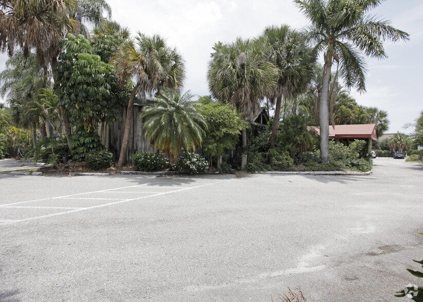 More Photos Of 6255 Stirling Rd, Davie Restaurant For Sale
