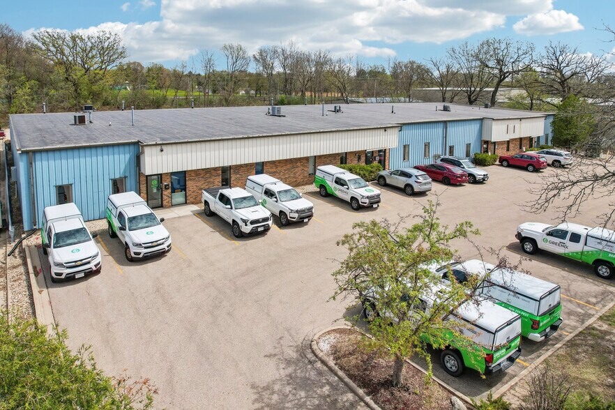 More Photos Of 4450-4462 Robertson Rd, Madison Light Distribution For Sale