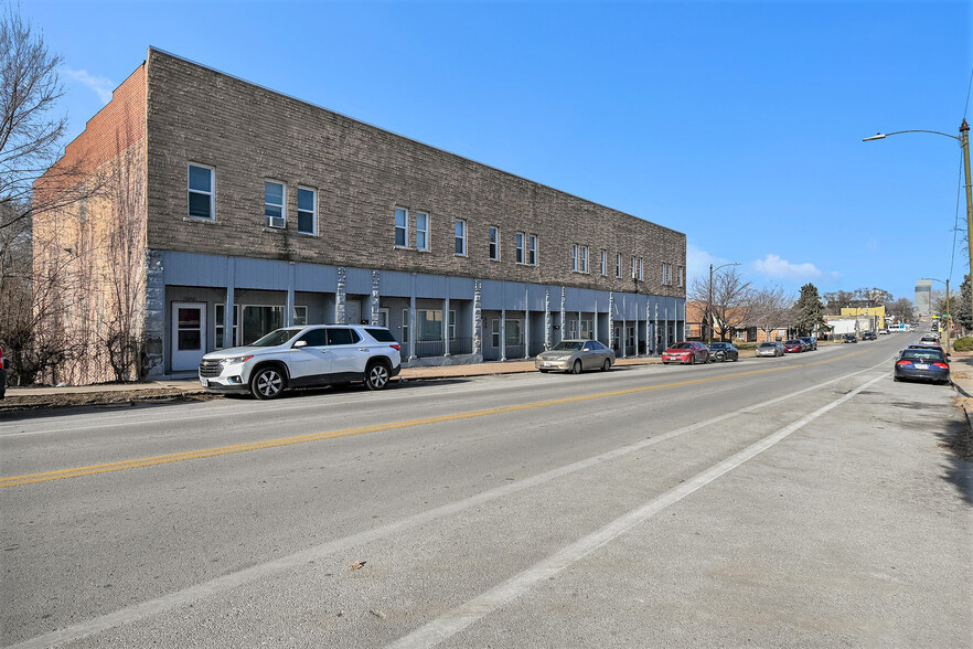 Primary Photo Of 2416 S 16th St, Omaha Apartments For Sale