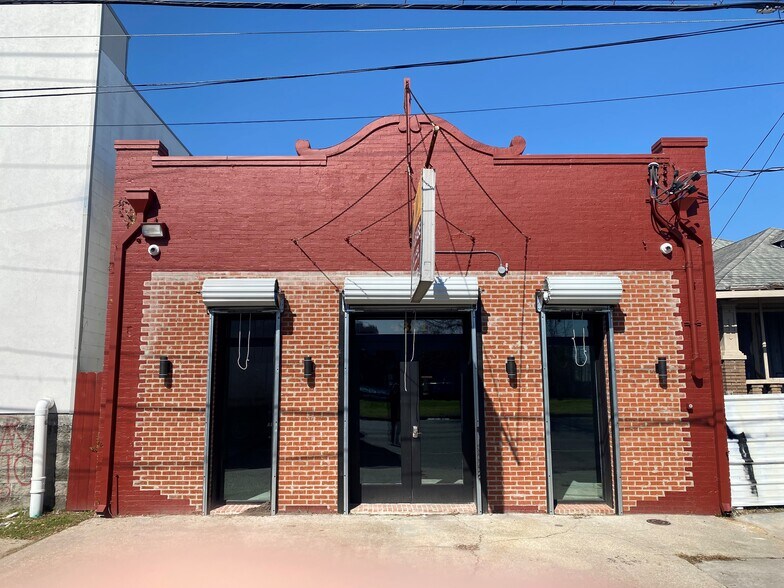 More Photos Of 4321 S Claiborne Ave, New Orleans Storefront For Sale