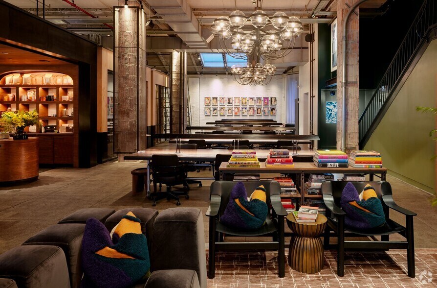 More Photos Of 110 E 25th St, New York Coworking Space