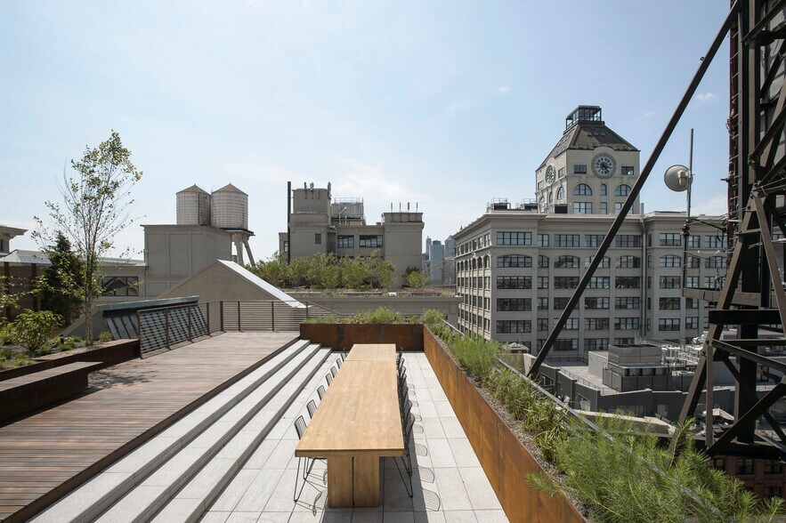 More Photos Of 55 Washington St, Brooklyn Office For Lease