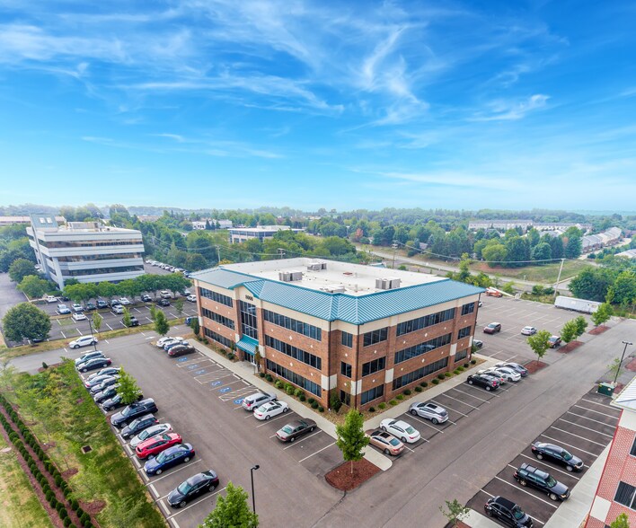 More Photos Of 8000 Brooktree Rd, Wexford Medical For Lease