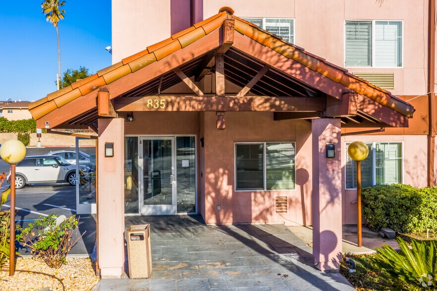 More Photos Of 835 W A St, Hayward Hotel For Sale