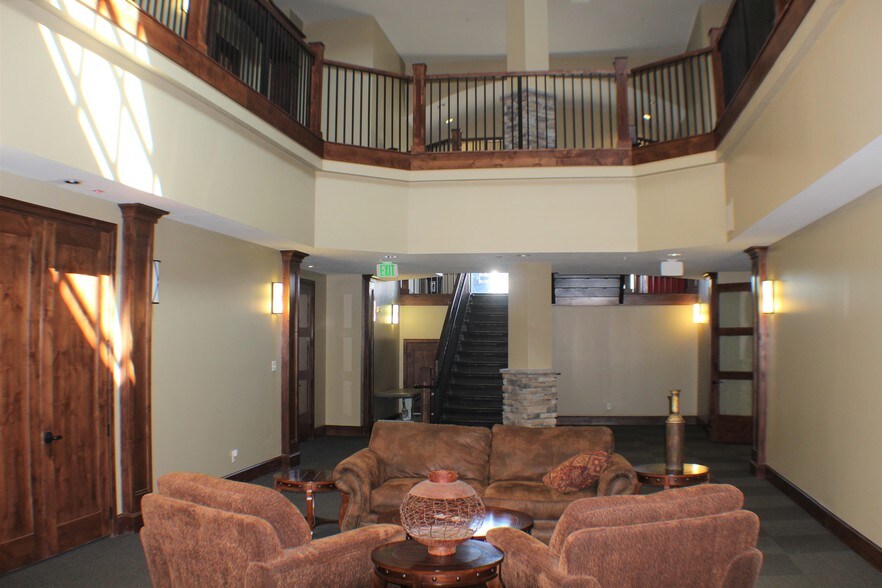 More Photos Of 2620 Commercial Way, Rock Springs Medical For Lease