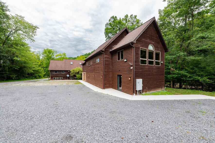 More Photos Of 3313 Four H Camp Rd, Morgantown Specialty For Sale