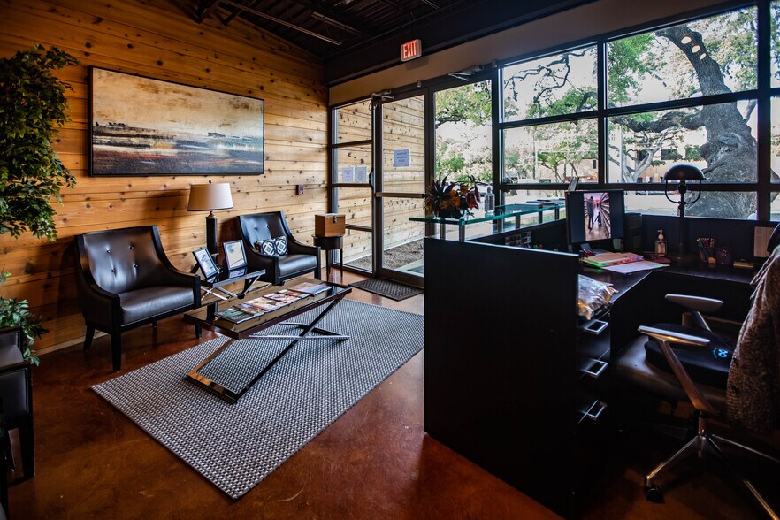 More Photos Of 120 Chula Vis, San Antonio Medical For Sale