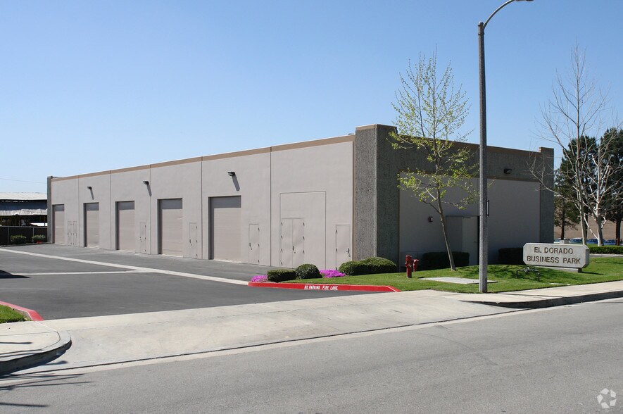 More Photos Of 13415 5th St, Chino Warehouse For Lease