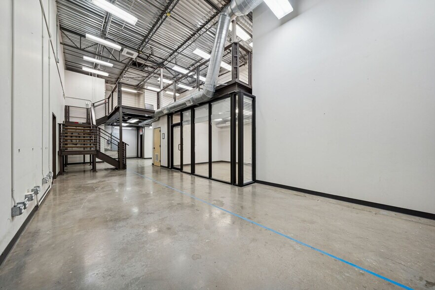 More Photos Of 111 Cooperative Way, Georgetown Flex For Lease