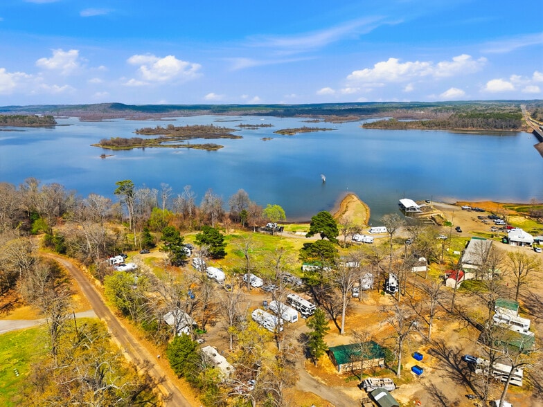 More Photos Of 16851 State Highway 155 N, Ore City Marina For Sale