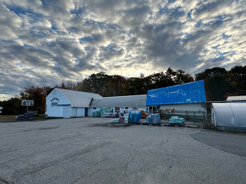 More Photos Of 262 Main st, East Waterboro General Retail For Sale