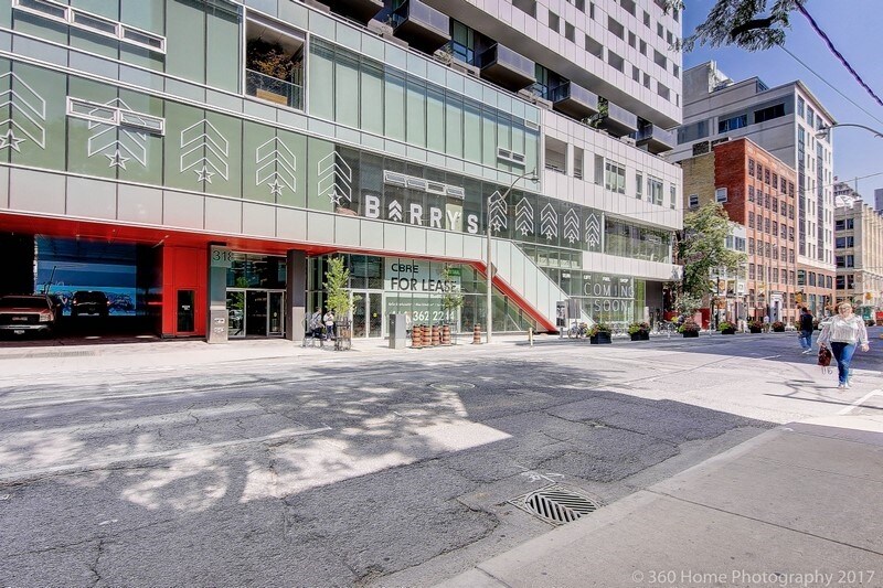 More Photos Of 300-302 Richmond St W, Toronto Storefront Retail Office For Lease