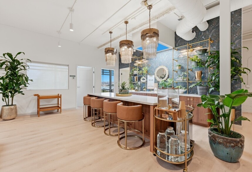 More Photos Of 2333 State St, Carlsbad Medical For Sale