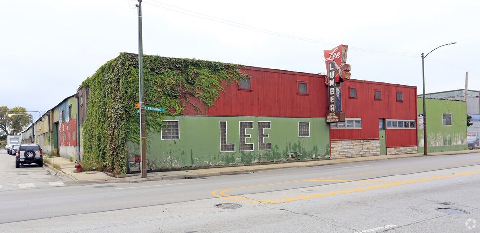 Primary Photo Of 633 W Pershing Rd, Chicago Warehouse For Sale