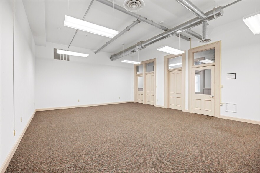 More Photos Of 2-4 W Ohio St, Butler Office For Sale