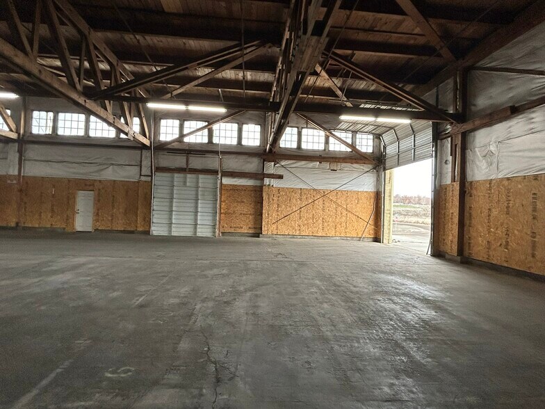 More Photos Of 3599 E Ainsworth Ave, Pasco Warehouse For Lease