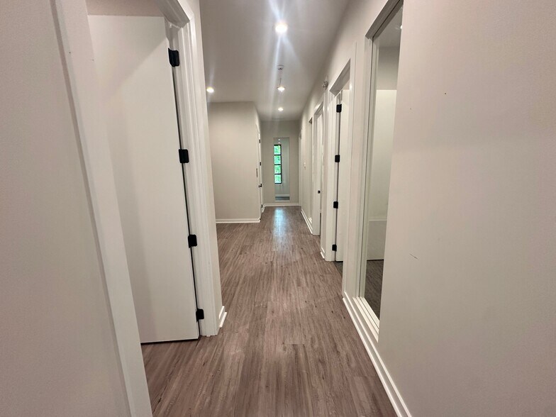 More Photos Of 6110 McFarland Station Dr, Alpharetta Office For Lease