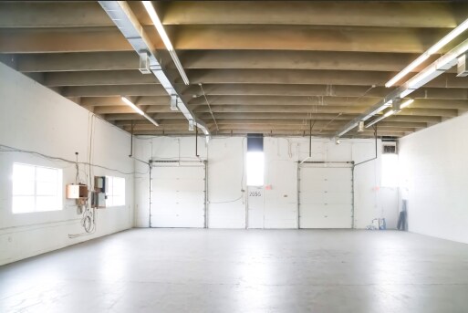 More Photos Of 2650-2666 Pittman Dr, Silver Spring Warehouse For Lease