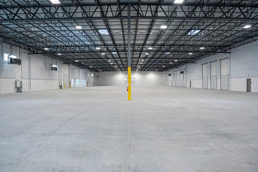 More Photos Of 2674 S. Fry St., Boise Distribution For Lease