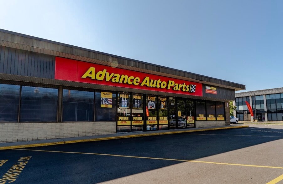 More Photos Of 264-350 Middle Country Rd, Coram Unknown For Lease