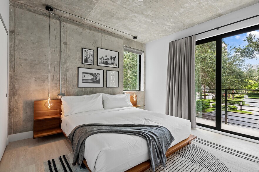 More Photos Of 637 NE 4th Ave, Fort Lauderdale Apartments For Sale