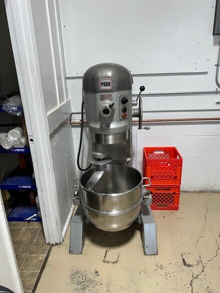 More Photos Of Commissary Kitchen, Eugene Industrial For Sale