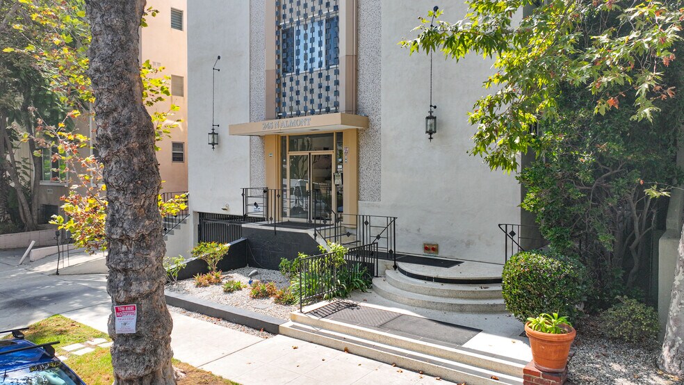 More Photos Of 245 N Almont Dr, Beverly Hills Apartments For Sale