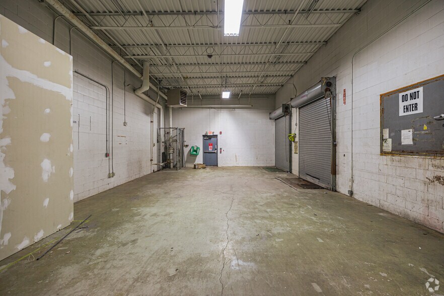 More Photos Of 4910 Northfield Rd, North Randall Freestanding For Lease