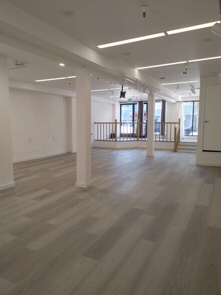 More Photos Of 960 Folsom St, San Francisco Storefront Retail Office For Lease