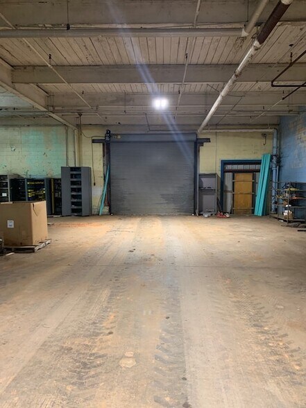 More Photos Of 203 Woodrow St, Pickens Industrial For Sale