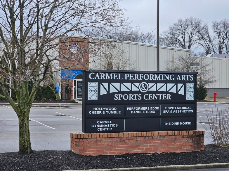 More Photos Of 201 W Carmel Dr, Carmel Theater Concert Hall For Lease