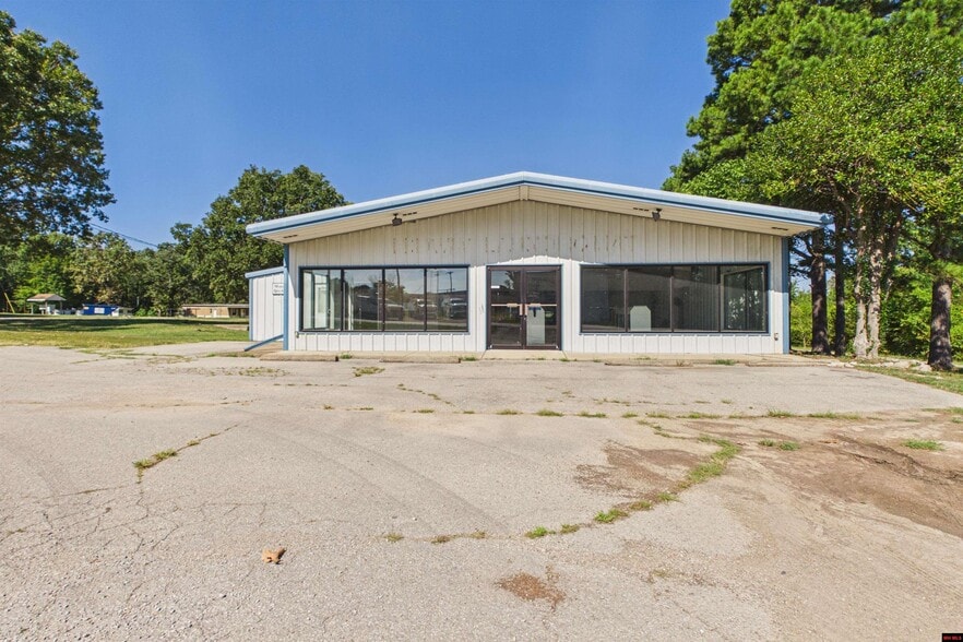 Primary Photo Of 7158 Arkansas 126, Midway General Retail For Sale