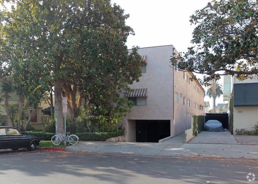 Primary Photo Of 1518 10th St, Santa Monica Apartments For Sale