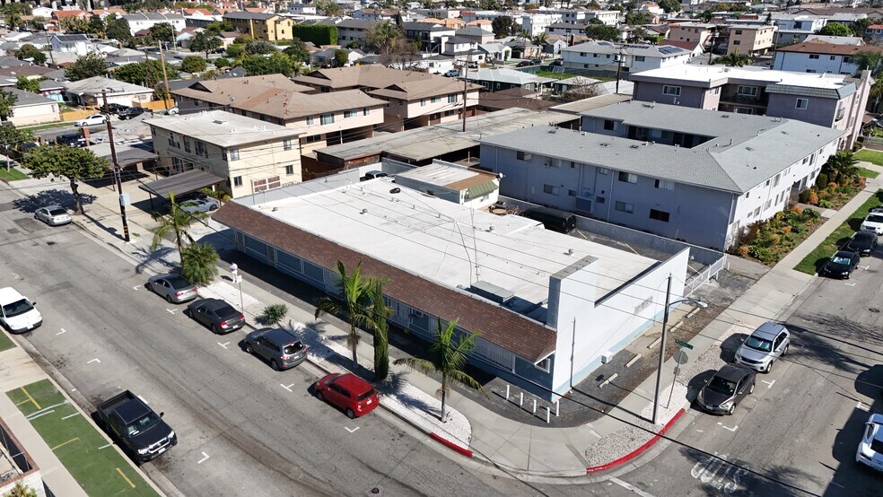More Photos Of 11816-11822 Felton Ave, Hawthorne Storefront Retail Residential For Sale